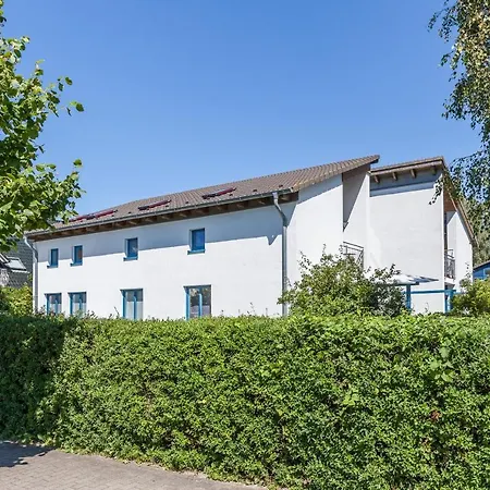 Apartmenthaus Bull 2 * Kuehlungsborn