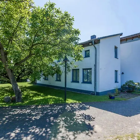 Apartmenthaus Bull 2 *